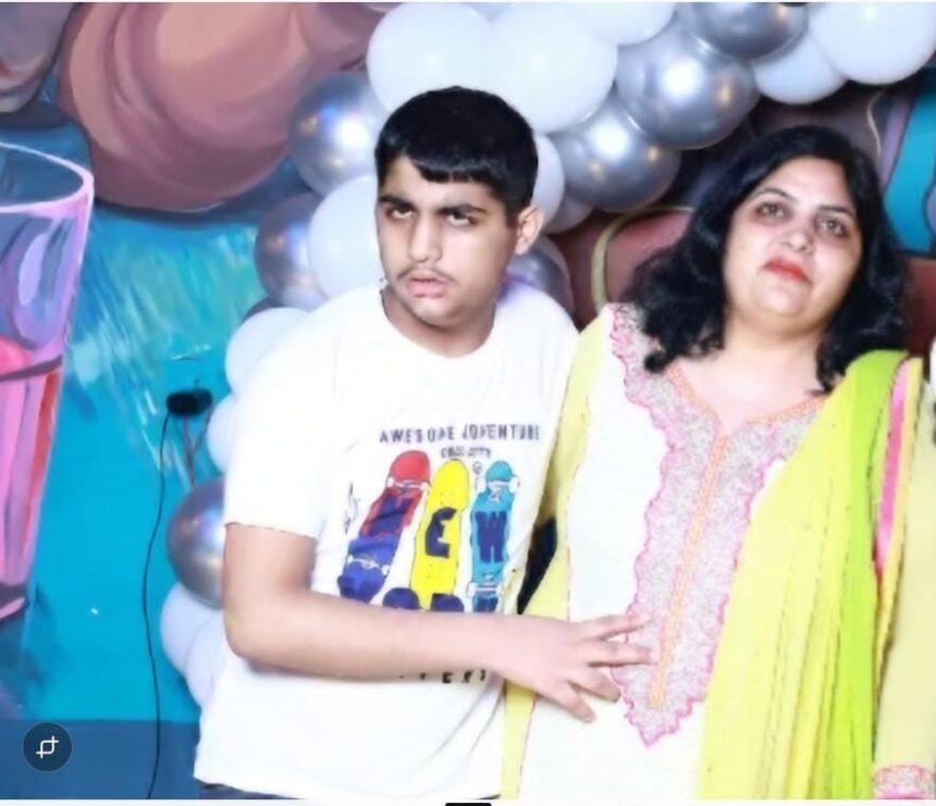 मृतक मां व बेटा