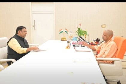 गाजियाबाद शहर विधायक संजीव शर्मा ने मुख्यमंत्री योगी आदित्यनाथ से की मुलाकात: हाउस टैक्स वृद्धि पर लगाम लगाने का अनुरोध