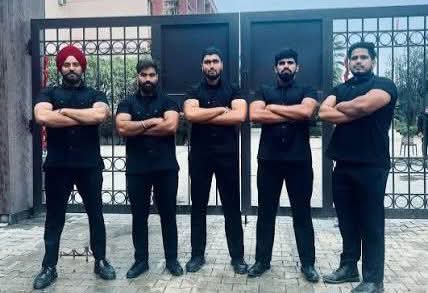 सुरक्षा के नाम पर मनमानी बंद