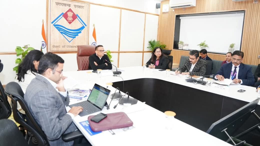 सचिव ने बैंकों को ऋण-जमा अनुपात 60% तक बढ़ाने के निर्देश दिए