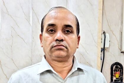 विवेचना सेल के इंस्पेक्टर 4 लाख रुपये की रिश्वत लेते रंगे हाथों गिरफ्तार