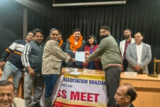 आइएमए गाजियाबाद को एक्टिव जर्नलिस्ट एसोसिएशन ने सौंपा मुफ्त या रियायती दरों पर इलाज के लिए मांग पत्र