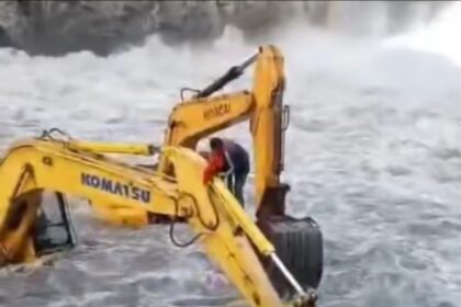 इच्छाड़ी डैम पोकलैंड हादसा