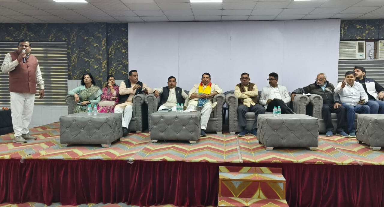 गाजियाबाद SIR अभियान संजीव शर्मा ने बैठक में दी सख्त हिदायत