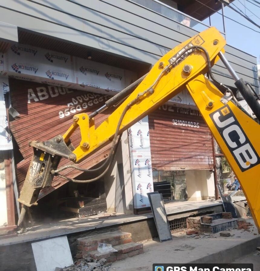 गाज़ियाबाद जीडीए अवैध निर्माण कार्रवाई