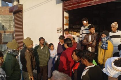 गाजियाबाद: मसूरी में राशन दुकान पर चोरी, 4.20 लाख कैश गायब