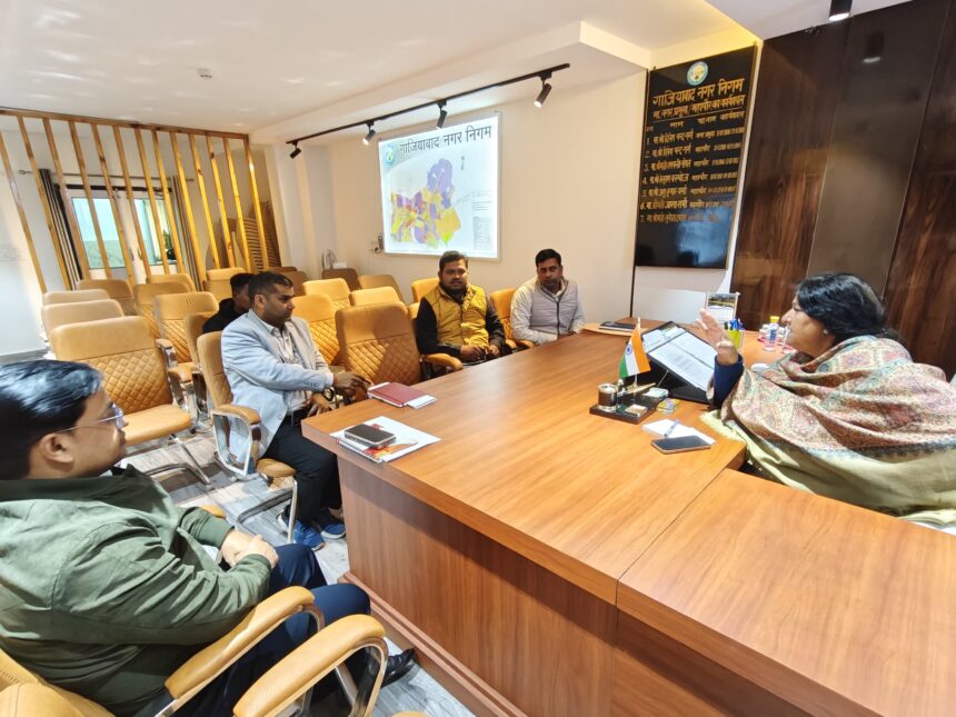 गाजियाबाद पानी समस्या महापौर