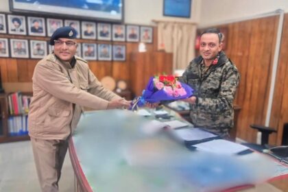 एसपी चमोली सेना मुलाकात