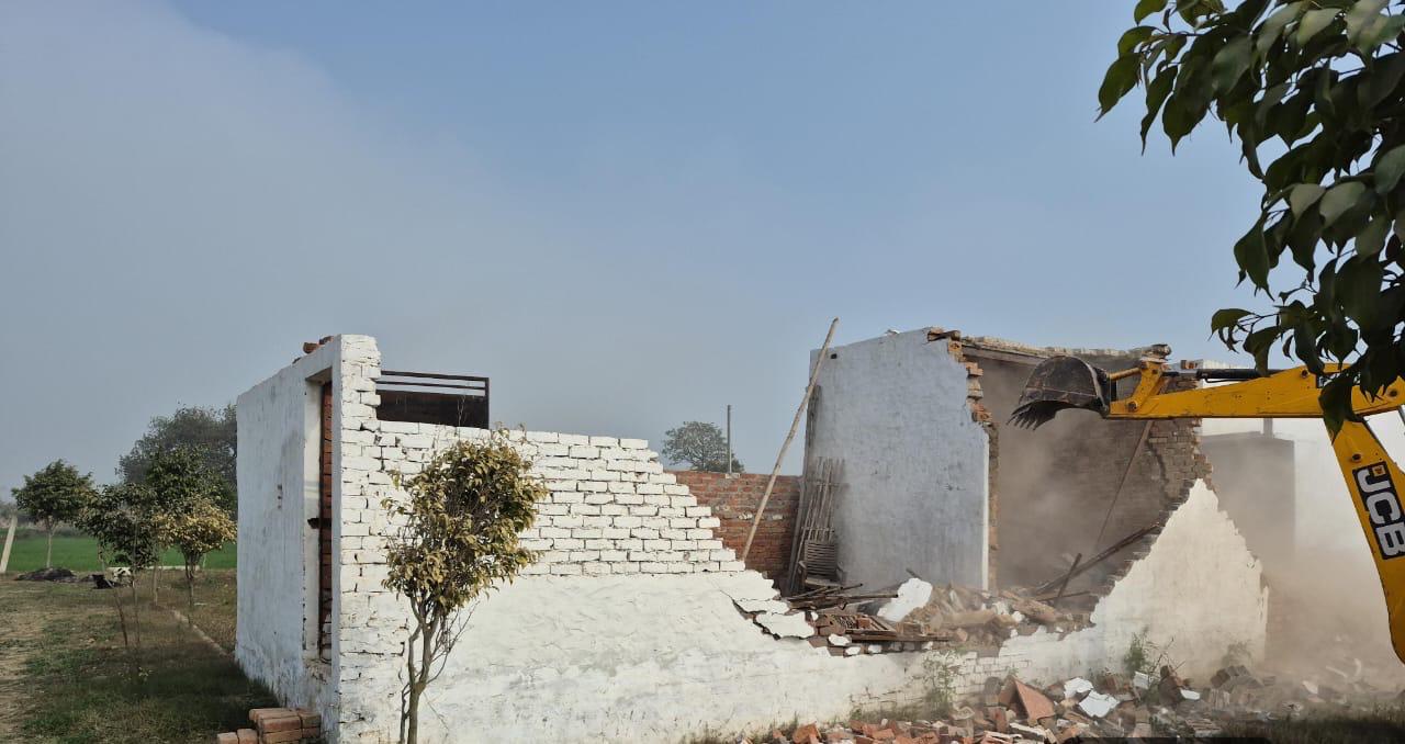 जोन-03 में अवैध निर्माण