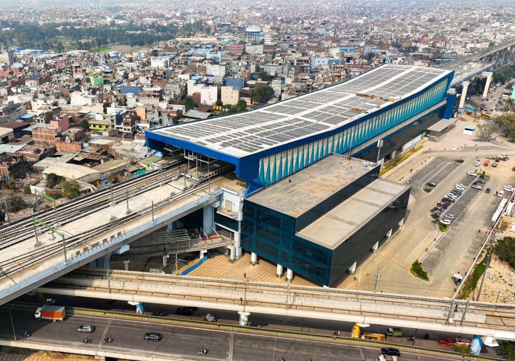 नमो भारत स्टेशन पर मिलेंगी रूफटॉप रेस्टोरेंट