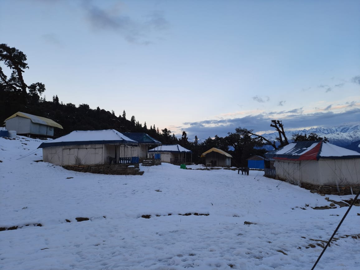 एडिफ़ाई स्कूल विंटर ट्रेक