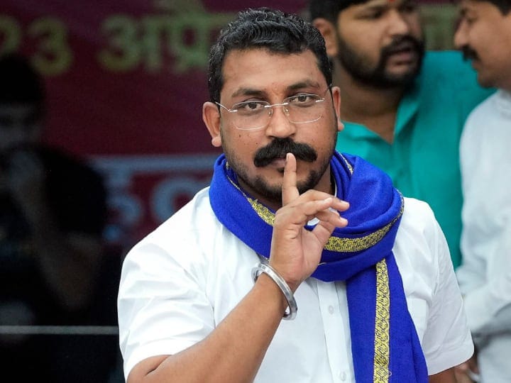 चंद्रशेखर आजाद मेरठ रोके गए