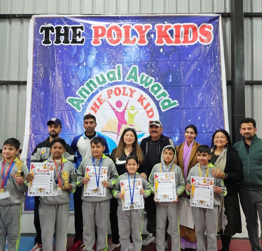 पॉलीकिड्स स्कूल बैडमिंटन टूर्नामेंट 2026 देहरादून में सफल