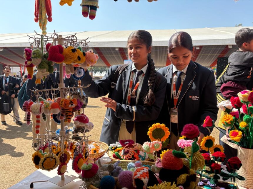 उत्तरायणी कौथिग में एडिफाई वर्ल्ड स्कूल के 150 विद्यार्थियों ने जाना उत्तराखंड की संस्कृति