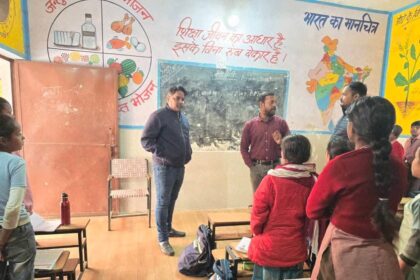 सिद्धार्थ विहार के स्कूल में शिक्षा व्यवस्था की बदहाली