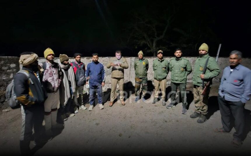 राजाजी नेशनल पार्क के कोर एरिया में फंसे 5 युवक सुरक्षित रेस्क्यू, नीलकंठ से लौटते समय भटके