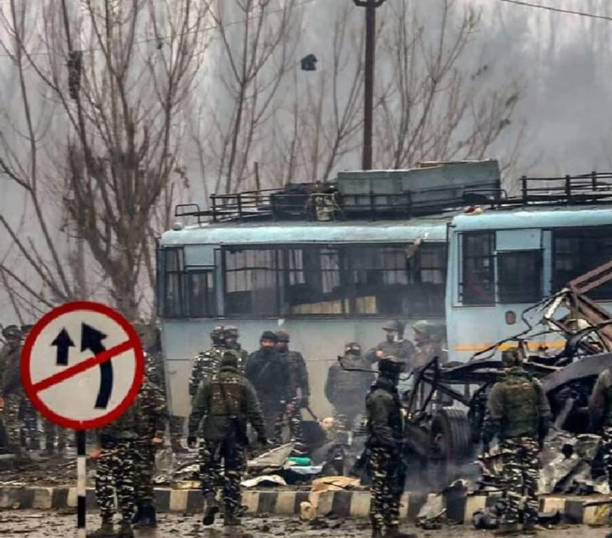 पुलवामा आतंकी हमला: 7 साल बाद भी देश नहीं भूला 40 CRPF शहीदों का बलिदान