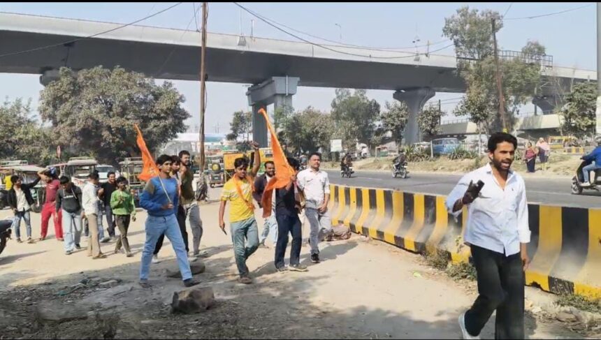 हिंडन नदी मजार विवाद