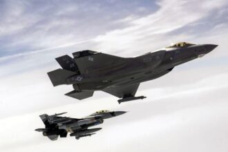 अमेरिका मध्य पूर्व सैन्य तैनाती