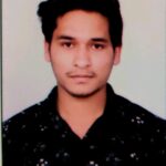 राजनगर एक्सटेंशन निलय ग्रीन रोड पर हुए हादसे के बाद मौके पर मौजूद लोग