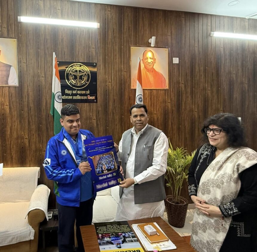 वासु तिवारी को मिला सम्मान