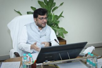 आबकारी मंत्री नितिन अग्रवाल सख्त