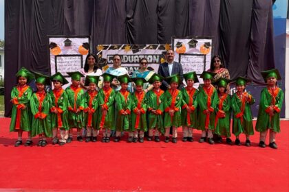 एडिफाई वर्ल्ड स्कूल में भावुक ग्रेजुएशन डे समारोह संपन्न