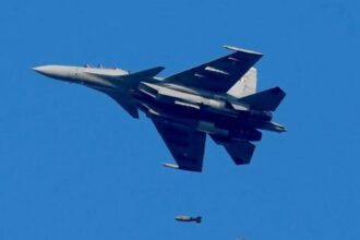 असम में भारतीय वायुसेना का सुखोई Su-30MKI लड़ाकू विमान क्रैश
