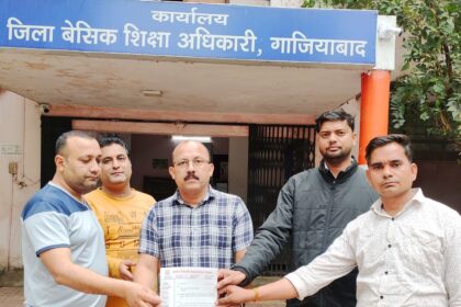गाजियाबाद RTE घोटाला बंद स्कूल में मिला एडमिशन