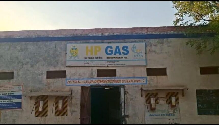 लोनी गैस सिलेंडर चोरी