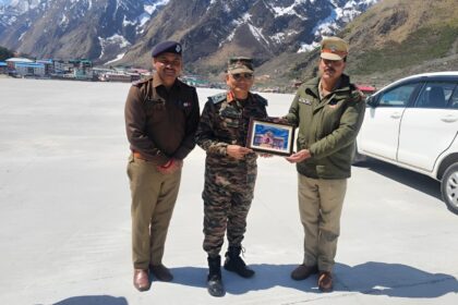 अनिल चौहान बद्रीनाथ दौरा