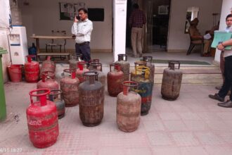 गाजियाबाद गैस सिलेंडर कालाबाजारी
