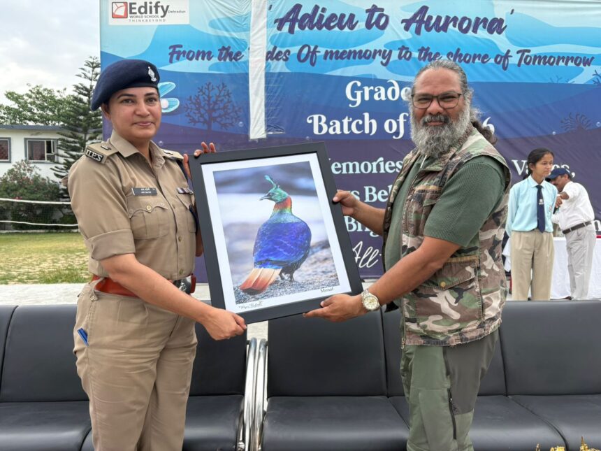 एडिफाई वर्ल्ड स्कूल में सजी पक्षियों की अनोखी दुनिया