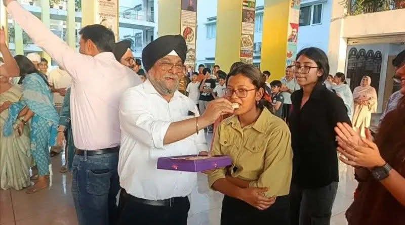 हर्षा CBSE topper