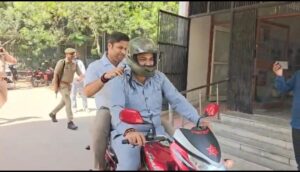 डीएम रविंद्र कुमार