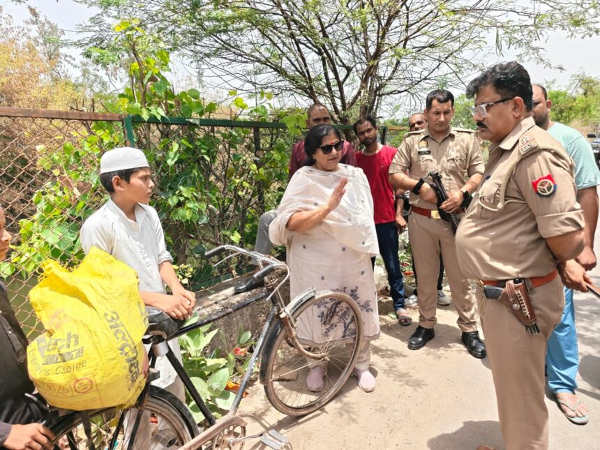 गाजियाबाद में गौवंश अवशेष मिलने पर हंगामा