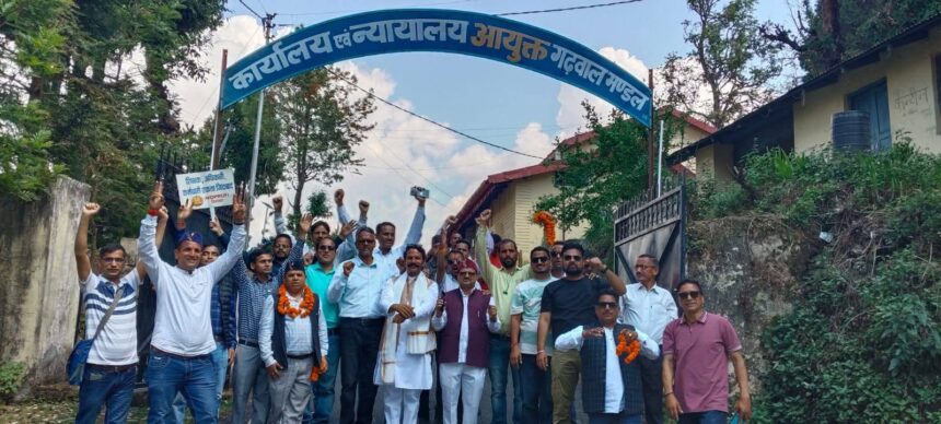 पौड़ी में OPS बहाली को लेकर कर्मचारियों का प्रदर्शन