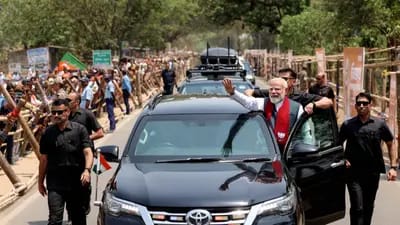 प्रधानमंत्री मोदी ने घटाया काफिला, दिया ऊर्जा बचत का संदेश